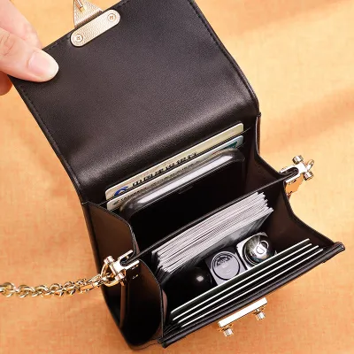 PRISMA CHARM WOMEN'S HAND BAG